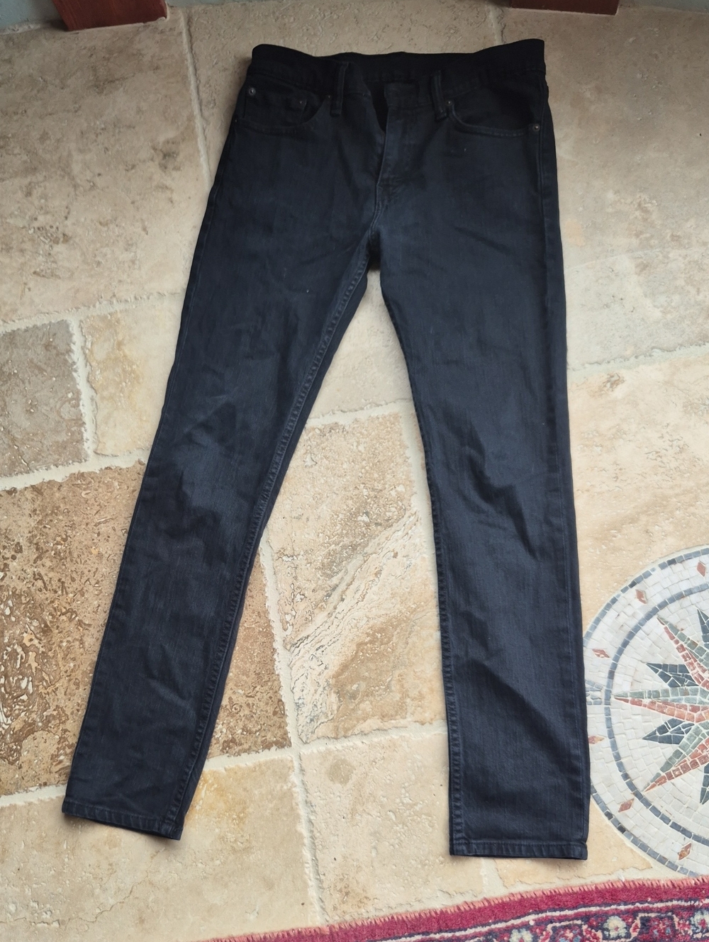Levis 30 X 31, Black, Barely Worn